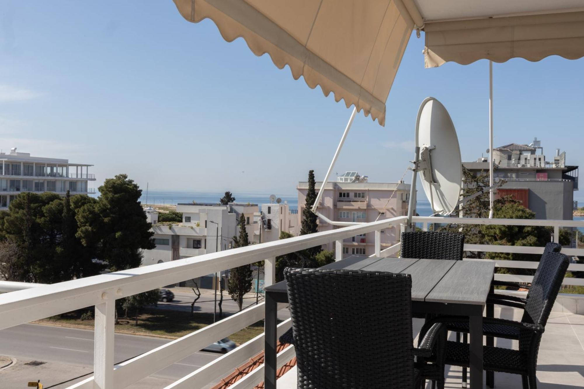 Luxurious 3-Bedroom Seaside Retreat Fully Renovated In 2025 Athene Buitenkant foto