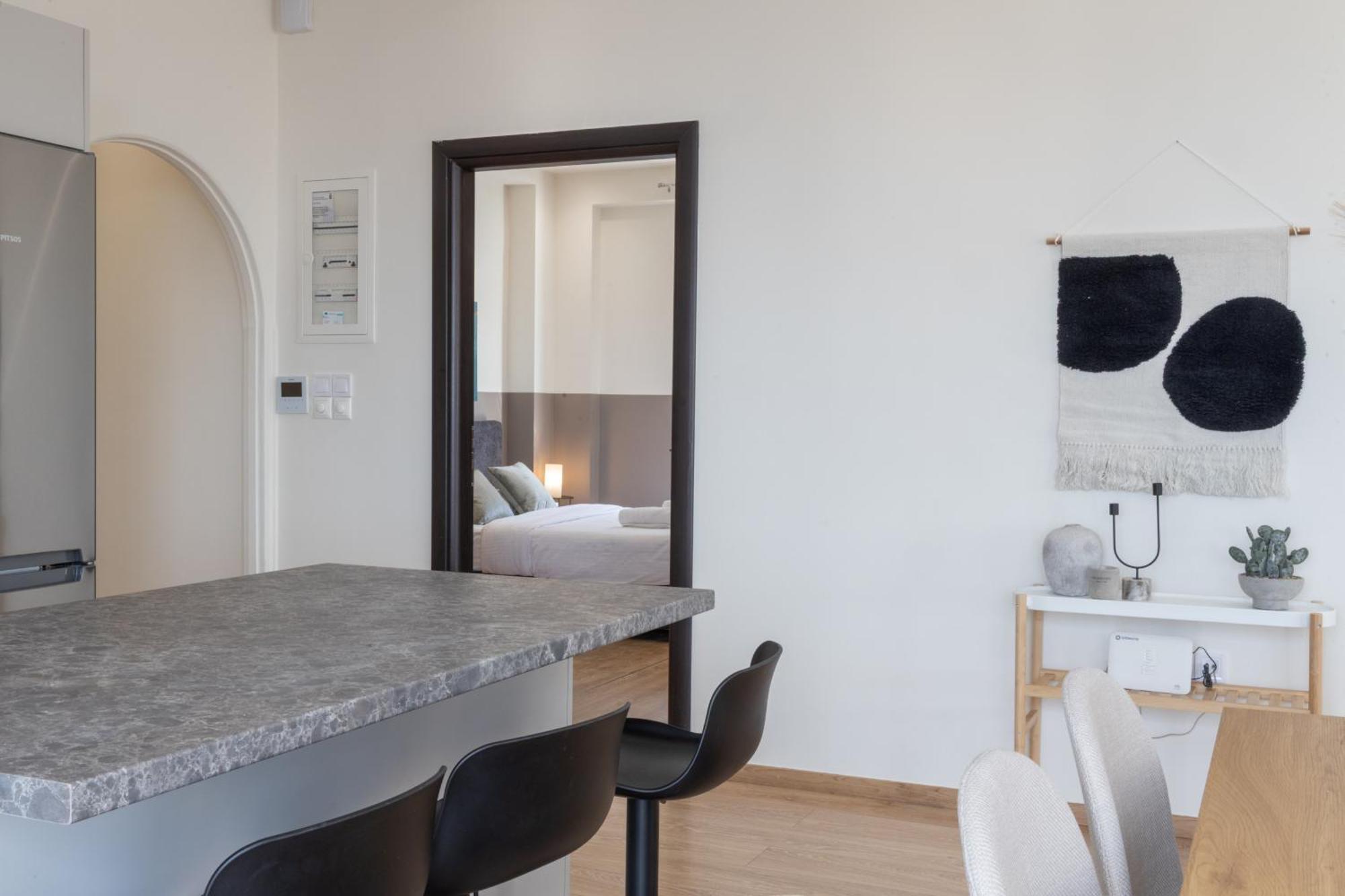 Luxurious 3-Bedroom Seaside Retreat Fully Renovated In 2025 Athene Buitenkant foto