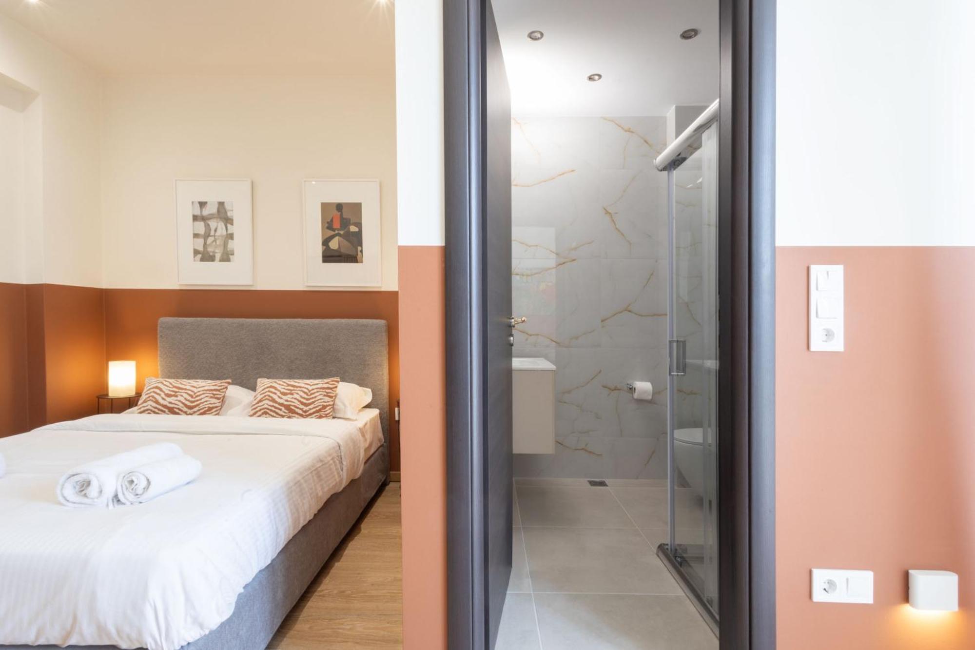 Luxurious 3-Bedroom Seaside Retreat Fully Renovated In 2025 Athene Buitenkant foto