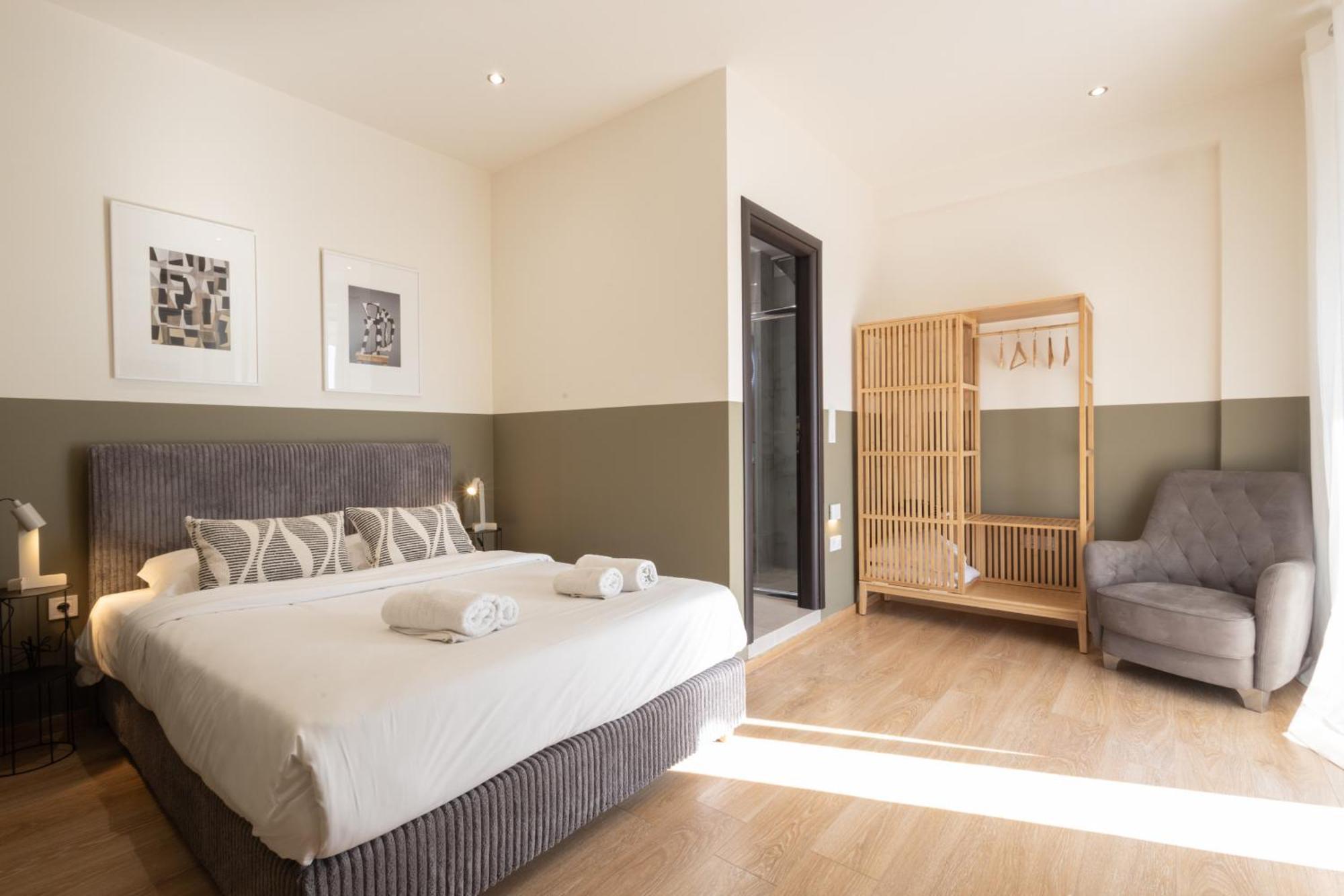 Luxurious 3-Bedroom Seaside Retreat Fully Renovated In 2025 Athene Buitenkant foto